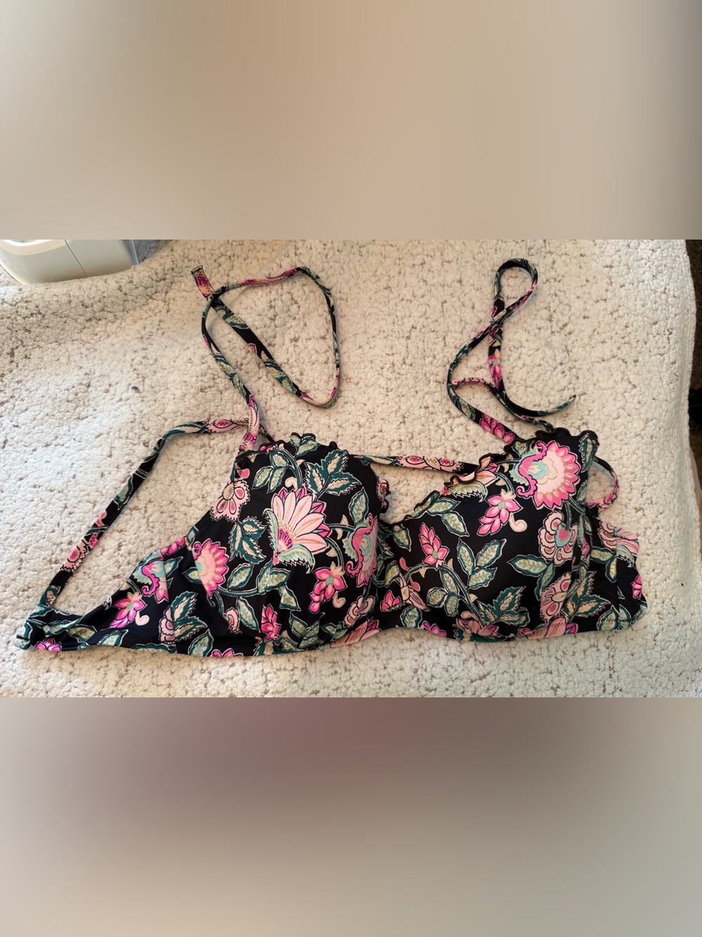 Shade & Shore Black Floral Underwire Bikini top